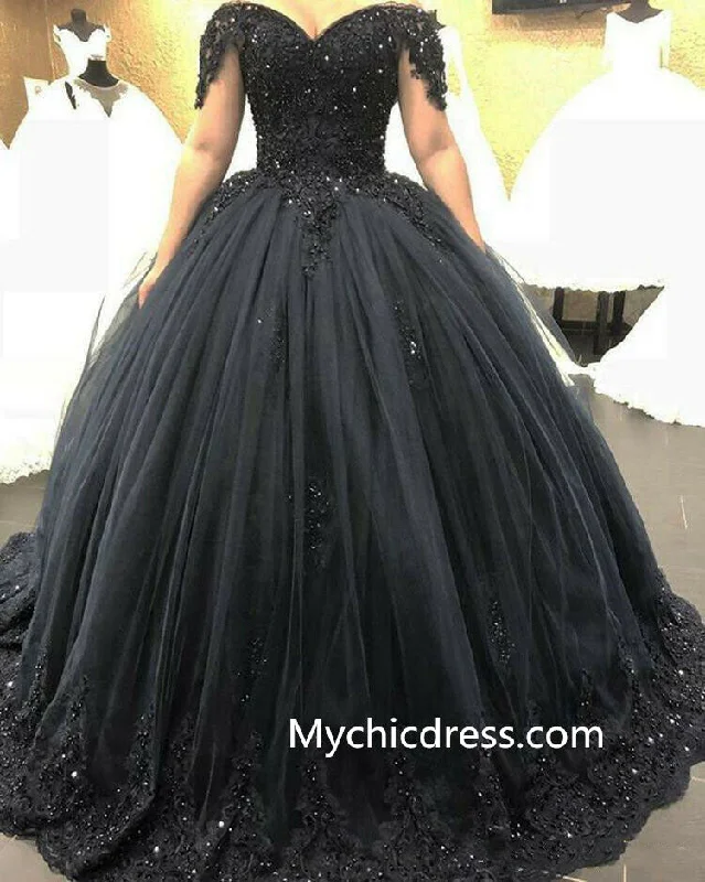 Charming Women's Outfit For Special Occasions Last Chance Sale Ball Gown Black Gothic Wedding Dresses Lace Appliques Beaded Off the Shoulder