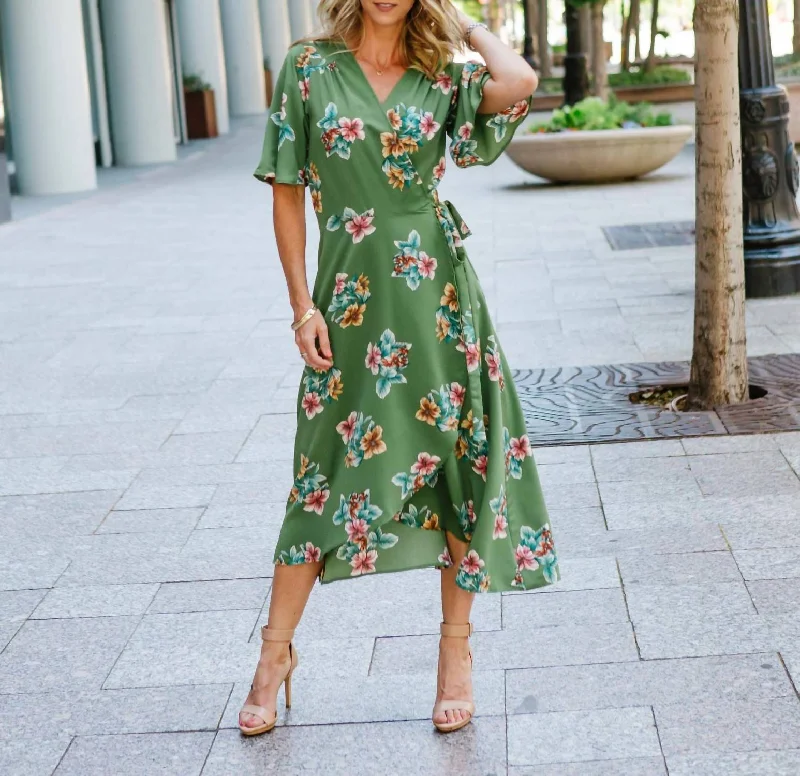 Women's Date Night Outfit Wardrobe Upgrade Orna Wrap Dress In Tulum Floral