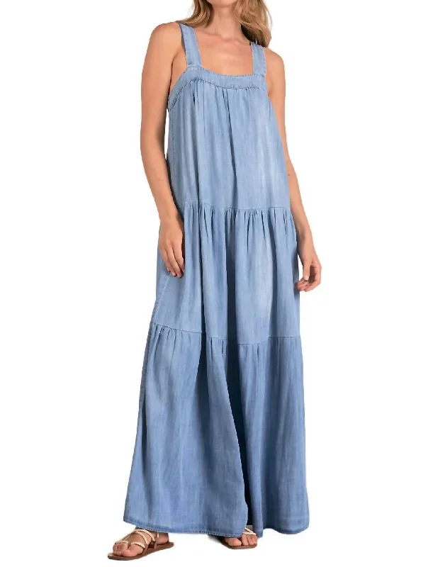 Fashionable Women's Casual Apparel Spring Fashion Tiered Maxi Dress In Blue