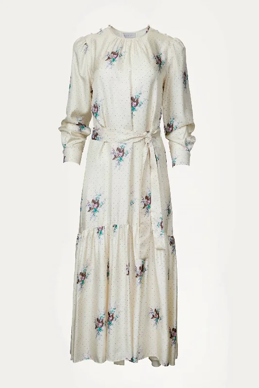 Vintage-Inspired Women's Clothes Trend Alert The Iris Floral-Print Silk Maxi Dress In Ivory