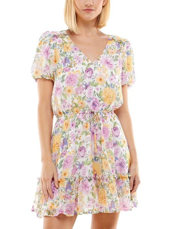 Women's Plus-Size Attire Summer Essentials Juniors Womens Floral Print Mini Fit & Flare Dress